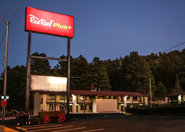 Red Roof Plus+ - Grand Canyon Hotel Williams